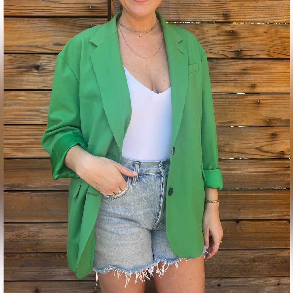 Aritzia Babaton Vogue Blazer